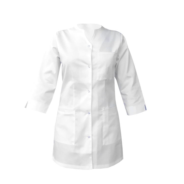 Sieviešu medicīnas komplekts ar 3/4 piedurknēm un baltu apdari.