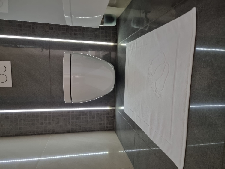Viesnīcas paklājiņš 50x70 no 100% kokvilnas