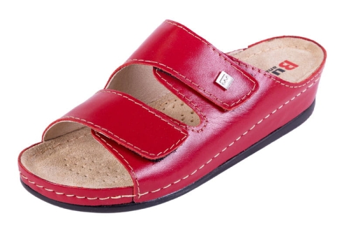 Czerwone skórzane klapki zdrowotne anatomiczne