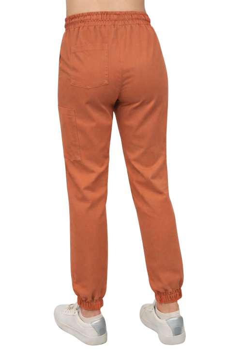 Joggery medyczne Casual Premium w kolorze carmelowym