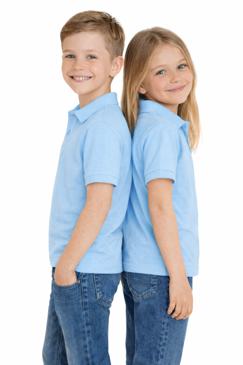 Koszulka polo dziecięca dla chłopca i dziewczynki w wieku 3-14 lat niebieska widok dzieci plecemi.png