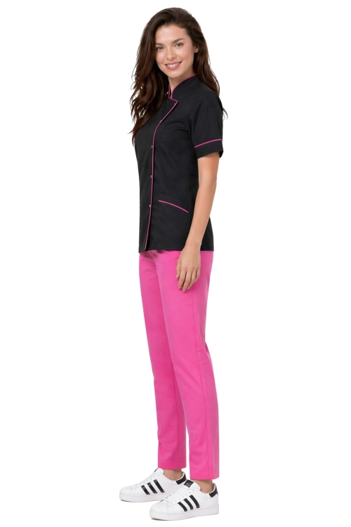 Medyczny komplet bluza czarna  z rożową  lamówką  i  różowe  spodnie cygaretki MEDICAL BEAUTY.png